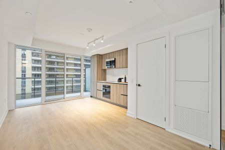 For Lease - 127 Broadway Avenue Unit# 502, Toronto, Ontario - Photo 3
