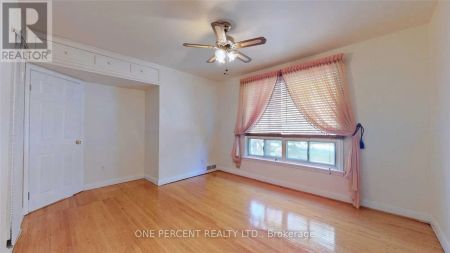 9 KINGSMERE CRESCENT - Photo 4