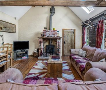 2 bedroom barn conversion to rent - Photo 4