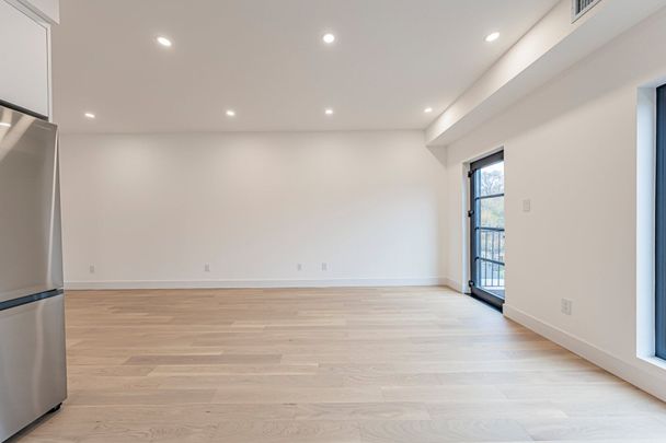 For Lease - 14 Holmesdale Road Unit# 101, Toronto, Ontario - Photo 1