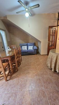 Alquiler de piso en Calle Juan Carlos I - Photo 1