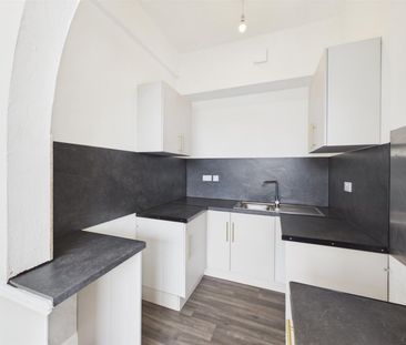 1 BED Apartment To rent - Photo 4