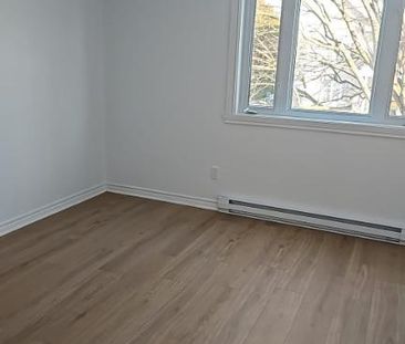 4 1/2 a louer a Longueuil - Photo 1