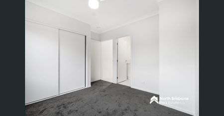 Brand New, Ultra-Modern Home in the Heart of Dakabin - Photo 4