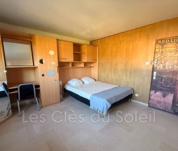 Location Appartement 1 pièce 22m² LA VALETTE DU VAR 83160 - Photo 1