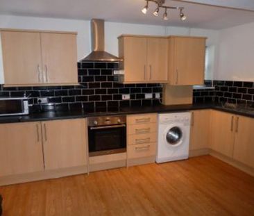 2 bedroom flat to rent - Photo 4