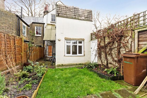 1 bedroom flat to rent - Photo 1