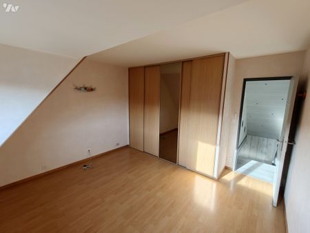 Agréable pavillon jumelé avec garage et jardin - Photo 3