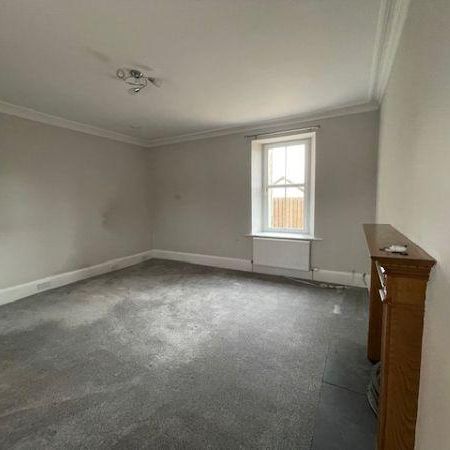 4 bedroom detached house to rent - Photo 1