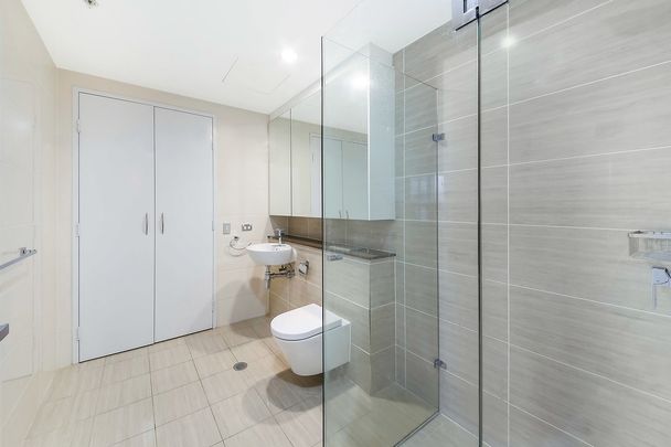 North Facing I Room-Sized Study I Pool & Gym I Next to East Village - Photo 1