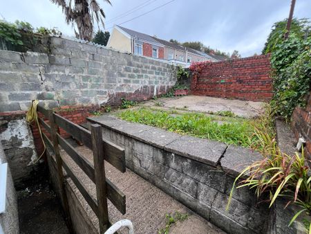 Waun Wen Road, Mayhill, Swansea SA1 6FQ - Photo 2