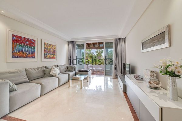 Alquiler de dúplex en Calle Isabel de Farnesio - Foto 1