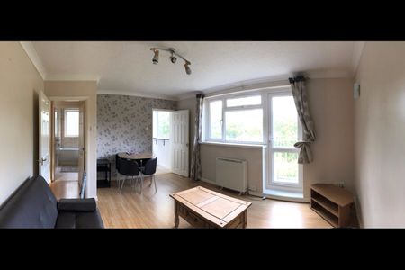 2 Bed Flat, Brook Court, SO16 - Photo 2