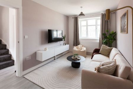 Brinnington Road - Photo 2