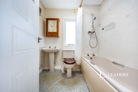 house to rent Venetian Court, Wavendon Gate, Milton Keynes, Buckinghamshire, MK7 - Photo 4