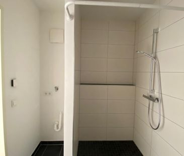 Einziehen & Wohlfühlen! Schöne 3-Zimmer-Wohnung mit Loggia in der L... - Photo 1