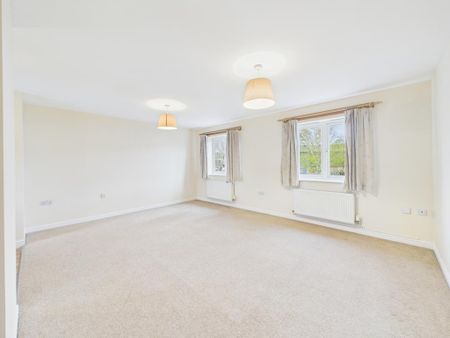 2 bedroom coach house to rent - Photo 2