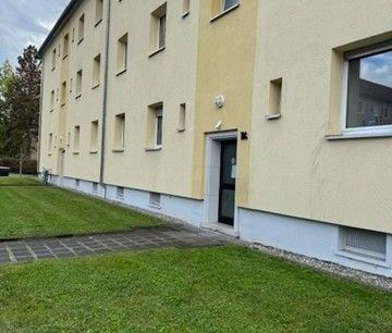 Renovierte 2,5 Zimmerwohnung mit Balkon gesucht?! - Foto 5