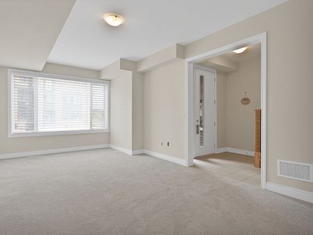 For Lease - 12 Marvin Avenue, Oakville, Ontario - Photo 2