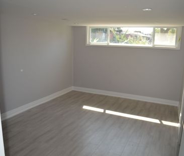 For Lease - 36 Electro Road, Toronto, Ontario - Photo 5