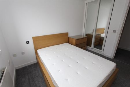 Waterloo Apartments, Leeds City Centre, LS10 1JA - Photo 3