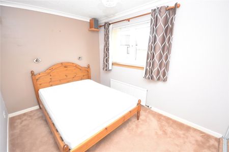 2 bedroom semi-detached house to rent - Photo 4