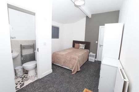 5 bedroom House To Let Total Size: 1249 SQ FT - Photo 3