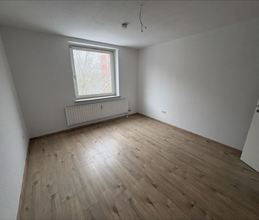 Gemütliche 3-Zimmer-Etagenwohnung in Emden  70,65 m² auf der 3. Et... - Photo 1