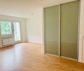 Schöne 2-Raum-Wohnung mit schickem Badezimmer - Photo 1