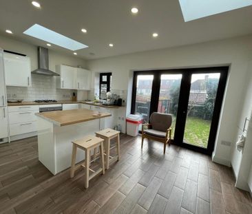 1 bedroom in a house share to rent - Photo 5