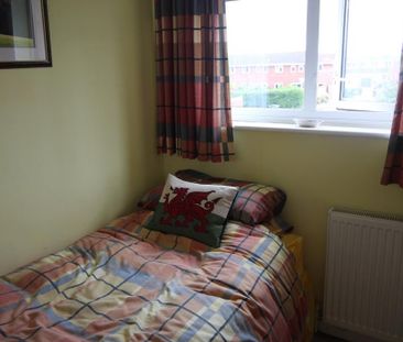 3 bedroom terraced house to rent - Photo 6