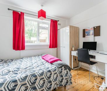 2 bedroom ground floor flat to rent - Photo 5