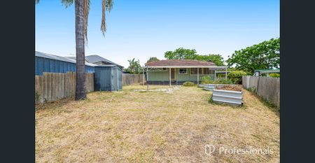 Charming 3-Bed Home with Spacious Yard in Medina - Photo 3