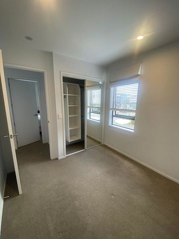 2-bedroom apartment with deck, parking and storage - Photo 4