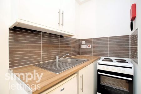 1 Bed property for rent - Photo 3