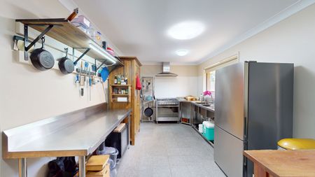 Quiet Street, Big Lifestyle - Photo 5