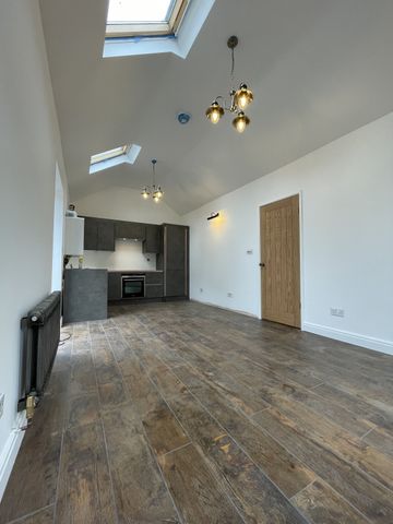 2 bed Detached Bungalow in Eldon Villas 13 Eldon Road, Walthamstow, E17 7BZ - Photo 3