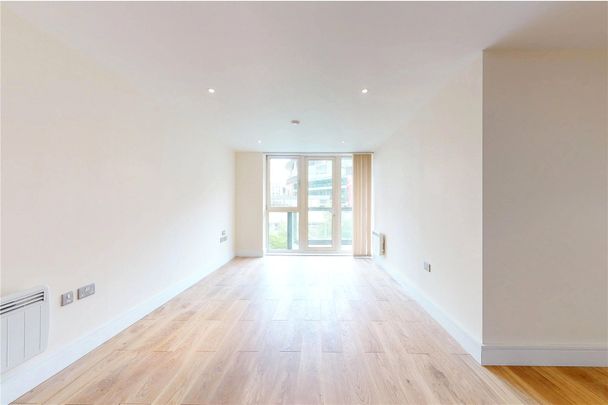 Drayton Park, Highbury, London, N5 1DH - Photo 1