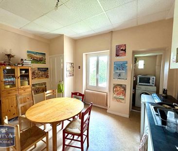 Location Appartement 3 pièces 77m² BOURG EN BRESSE 01000 - Photo 2