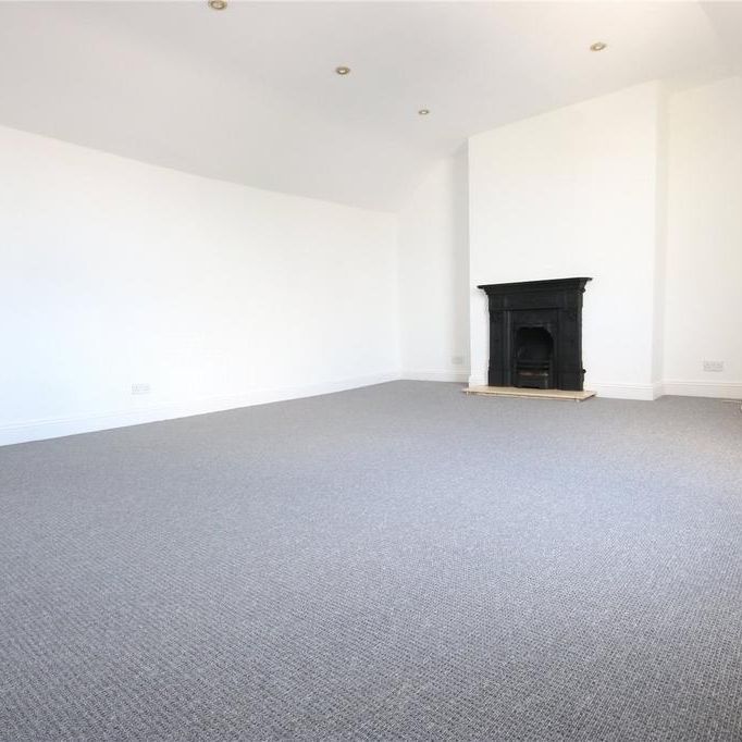 3 bedroom apartment to rent - Photo 1