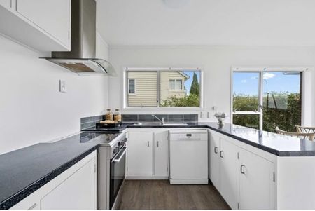 Modern 2-Bedroom Unit in Remuera – Perfect Location! - Photo 5