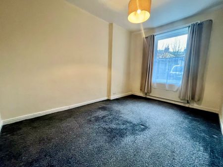 Woodhall Road, Pudsey, Calverley - Photo 2