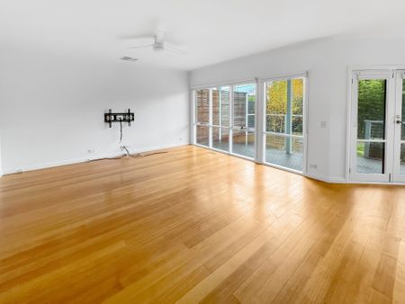 25 Cumberland Street, Newtown - Photo 3