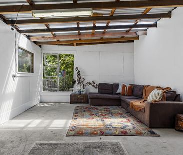 Charming Family Home - Photo 1