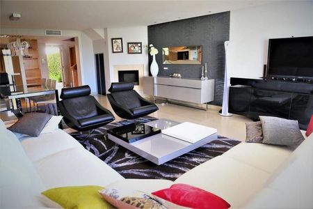 Alquiler de chalet adosado en Paraiso-Barronal - Photo 4