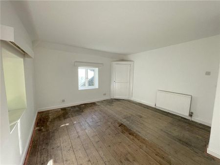 4 bedroom detached house to rent - Photo 2