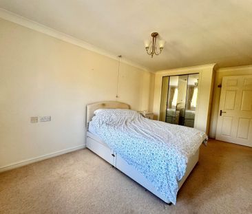 Moorland Court, BH22, BH22 0HD, Ferndown - Photo 3