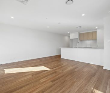 Stylish and Contemporary Design - Photo 6