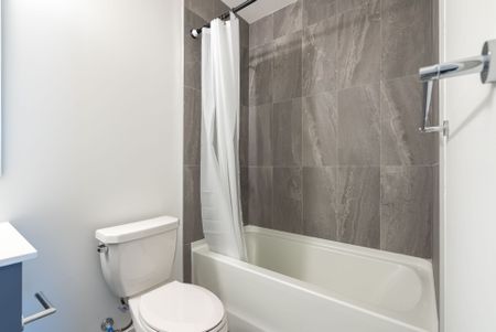 For Lease - 56 Lakeside Terrace Unit# 1109, Barrie, Ontario - Photo 3