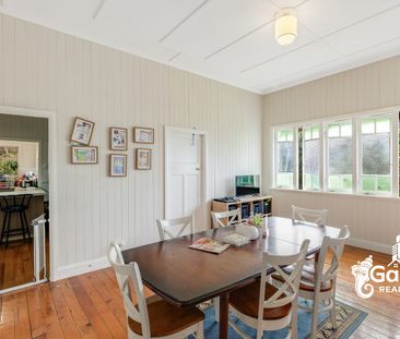 Huge block of rental property with hidden charm for the whole famil... - Photo 3